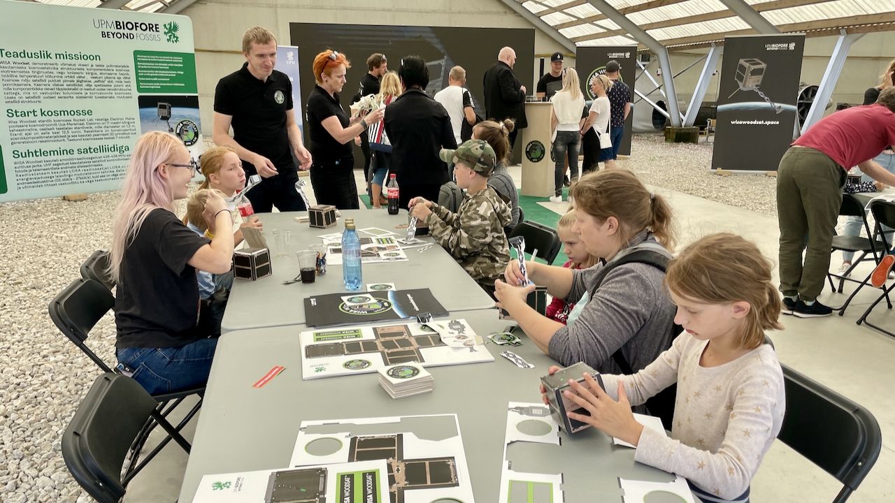 The visitors made also the cardboard satellites